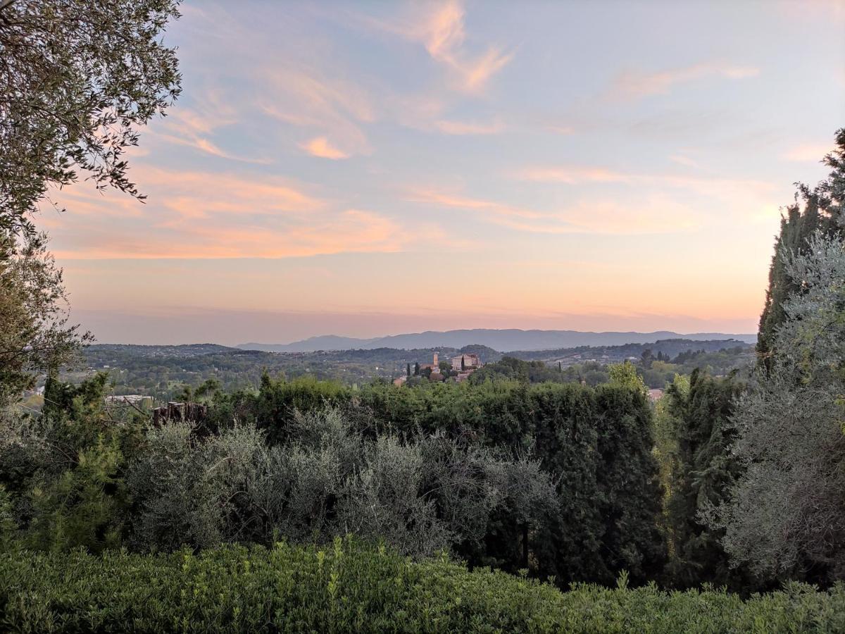 Apartment Cezanne With Heated Pool And Private Garden Chateauneuf-Grasse Экстерьер фото