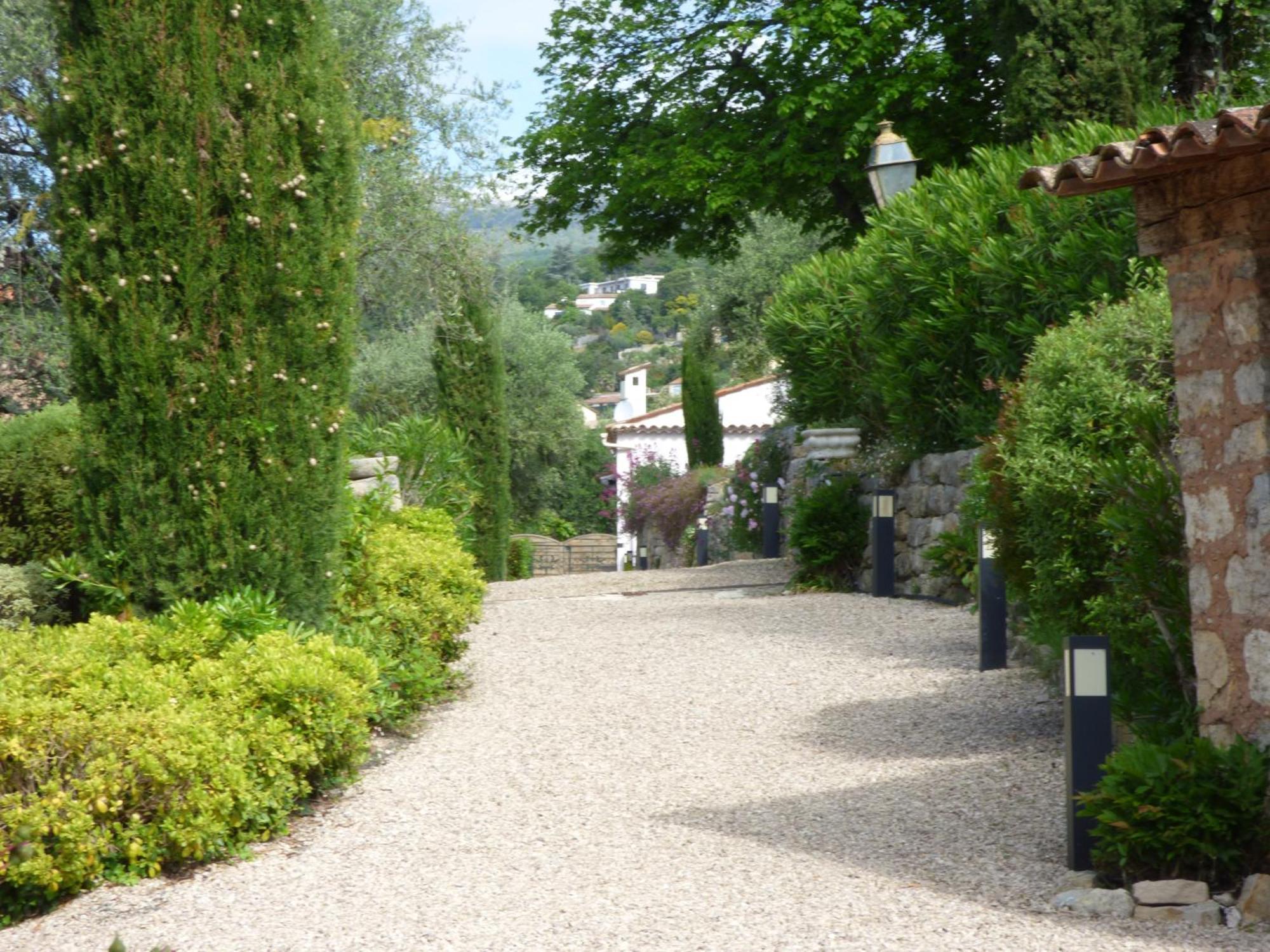 Apartment Cezanne With Heated Pool And Private Garden Chateauneuf-Grasse Экстерьер фото
